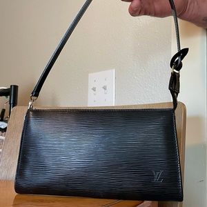 Louis Vuitton Epi Pochette Accessories Black